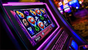 Antarmuka aplikasi oksibet menampilkan pasar sepak bola Liga 1 dan permainan live dealer